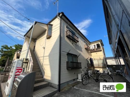 �����s������Z���R���ڂ̃A�p�[�g�̌����O��