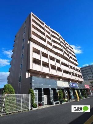 �����s������Z���S���ڂ̃}���V�����̌����O��