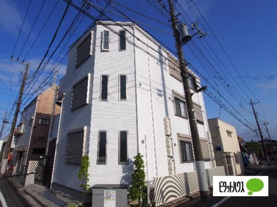 �����s�����掭�l�W���ڂ̃A�p�[�g�̌����O��