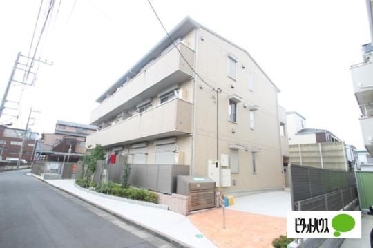 �����s�������R���ڂ̃A�p�[�g�̌����O��