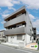 �����s�������c�ƂR���ڂ̃A�p�[�g�̌����O��