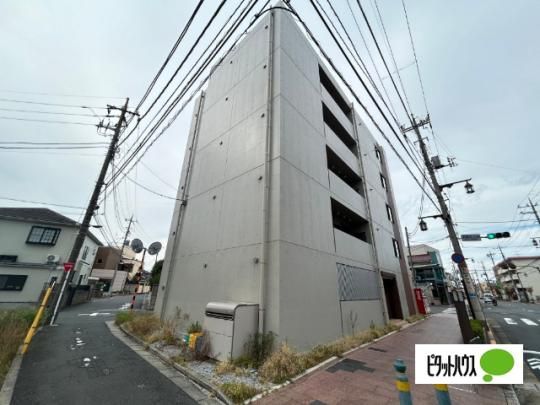 �����s������ɋ��S���ڂ̃}���V�����̌����O��