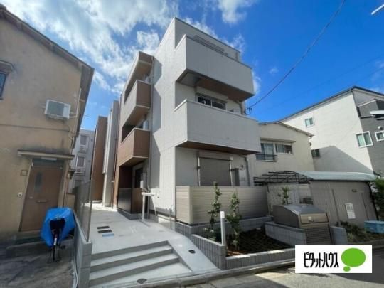 �����s�������̃A�p�[�g�̌����O��