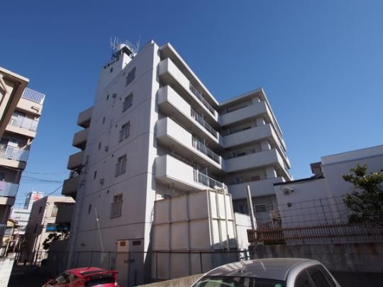 �����s������|�̒˂P���ڂ̃}���V�����̌����O��