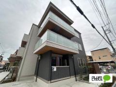 �����s�������Ԕ��R���ڂ̃A�p�[�g�̌����O��